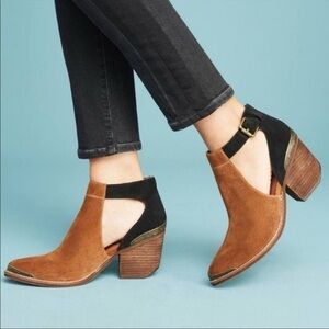 Jeffrey Campbell Woodruff Brown Suede Cutout Western Ankle Boots Booties 7.5